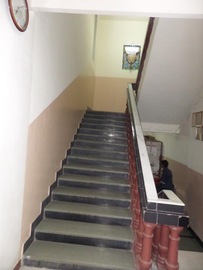 Chalukya Deluxe Kolhapur Exterior photo