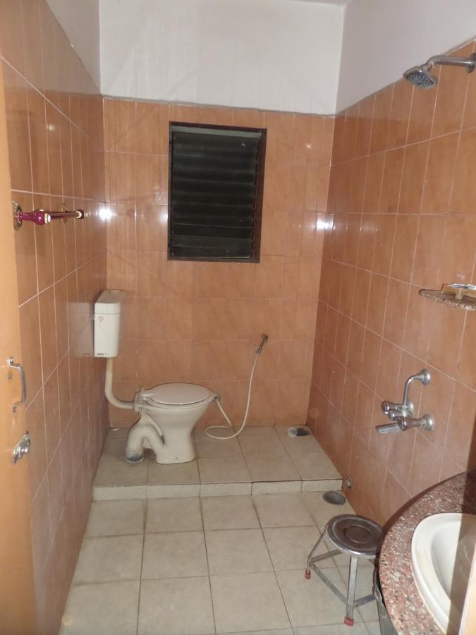 Chalukya Deluxe Kolhapur Exterior photo