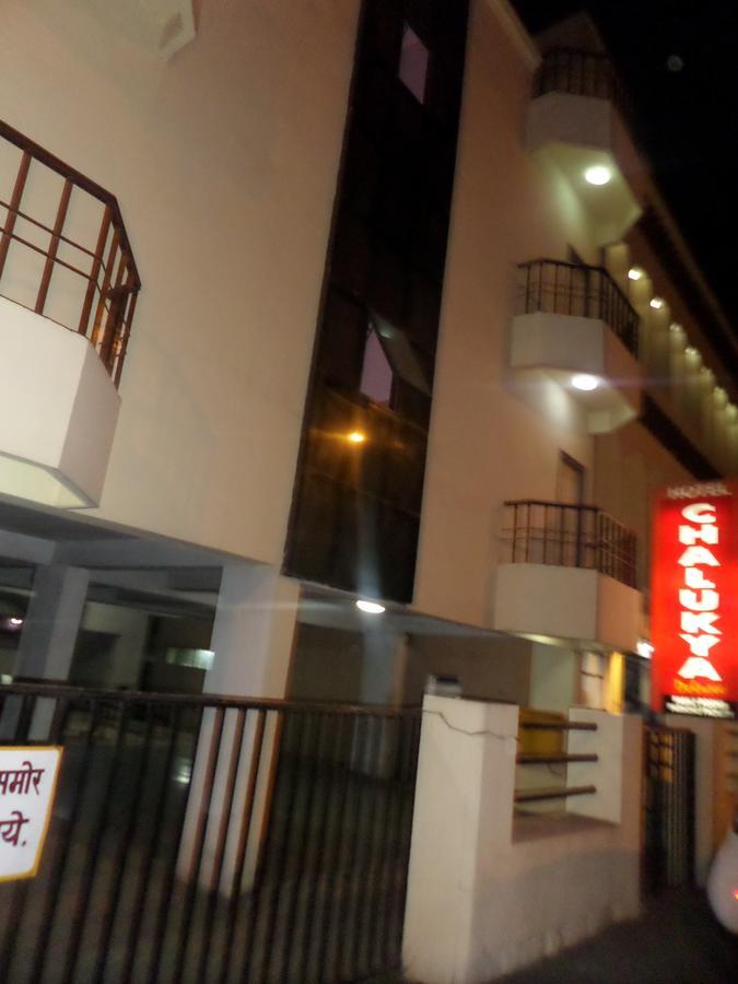 Chalukya Deluxe Kolhapur Exterior photo